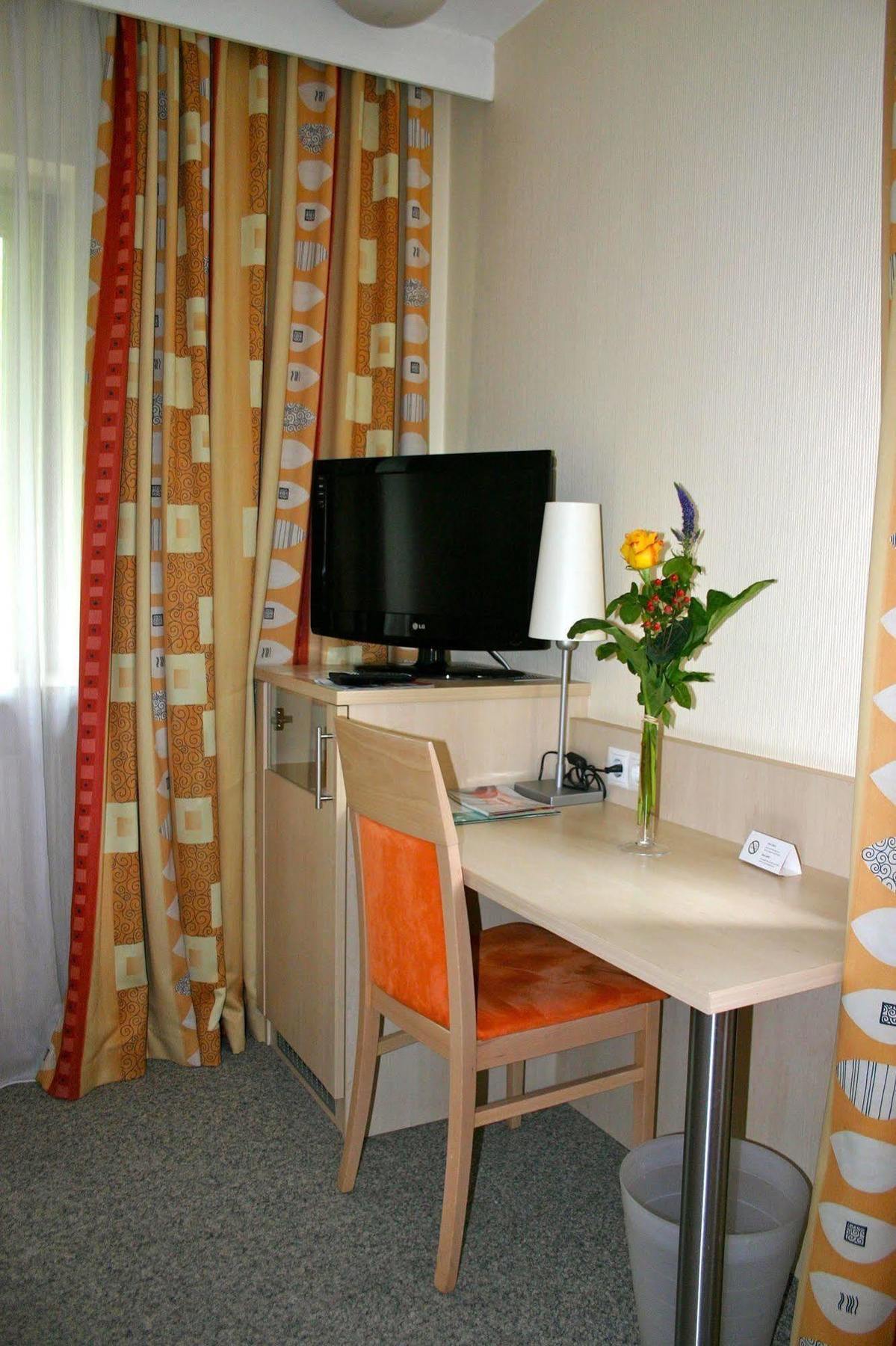 Hotel Petzengarten Nuremberg Exterior photo